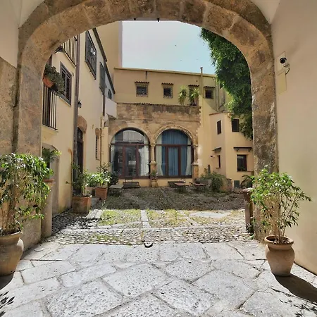 Iflat Agli Archetti Del Centro Storico דירה *